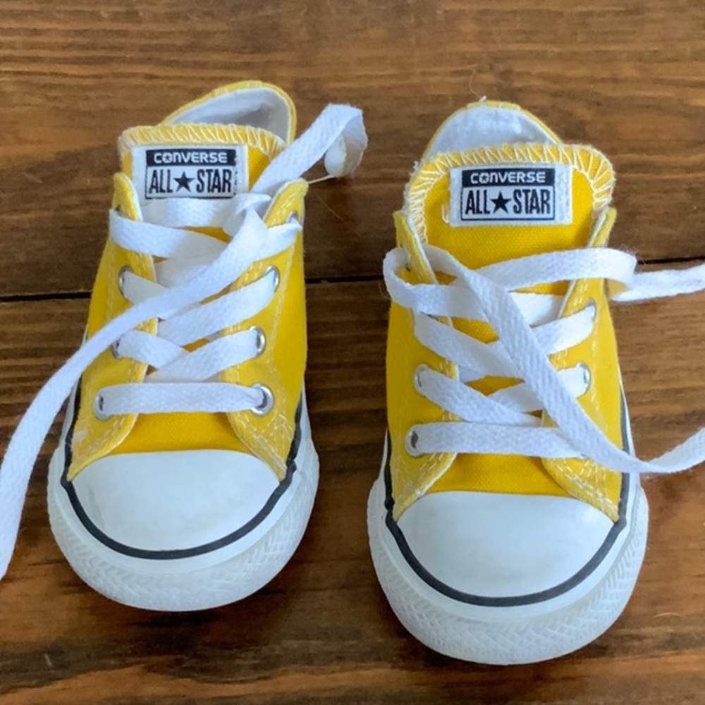 Converse All-Star kids shoe, yellow